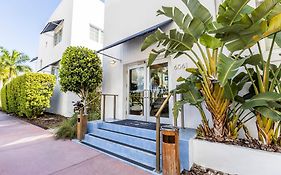 Oceanside Hotel&Suites